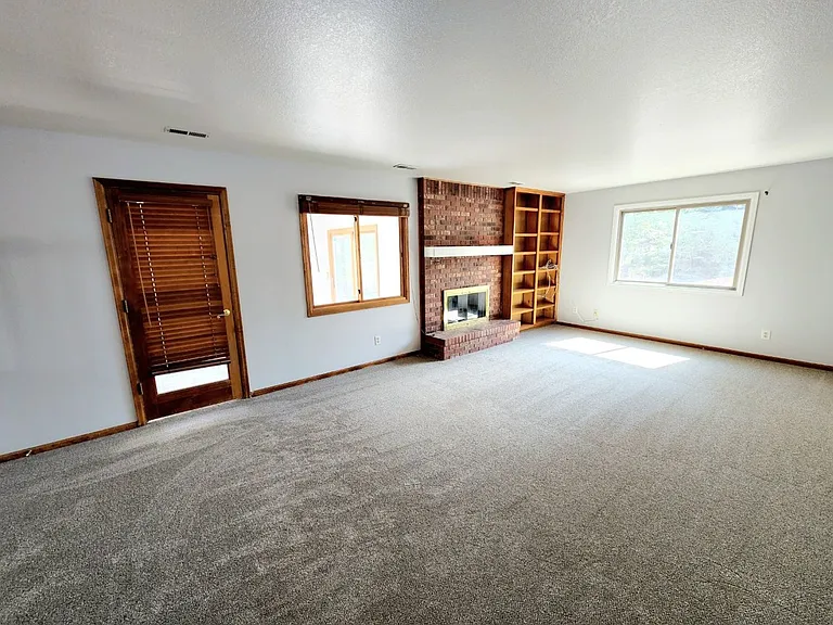 10995 Allison Ct — Photo 5
