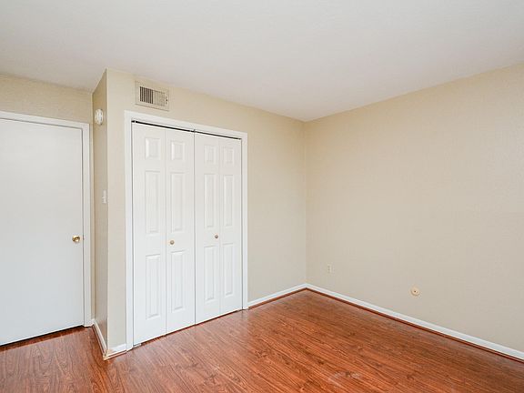 5th image of 8519 Hearth Dr APT 26