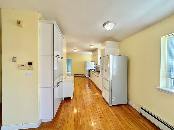 5th image of 21150 45th Dr Floor 3