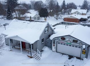 64 George St S, Minto, ON N0G 1Z0