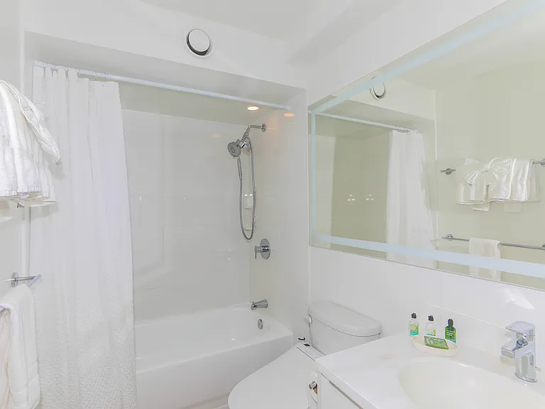 1778 Ala Moana Blvd #1213 — Photo 26