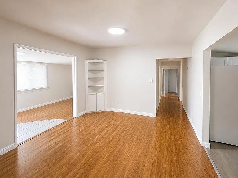 468 Jeffries Ave — Photo 12
