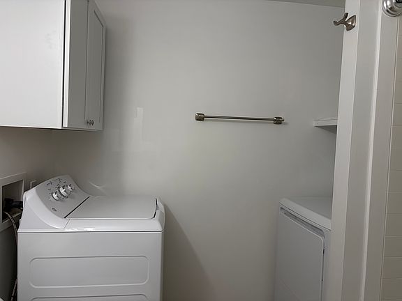 Bathroom/Laundry