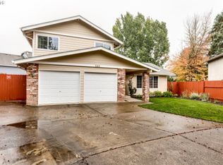 545 71st St, Springfield, OR 97478