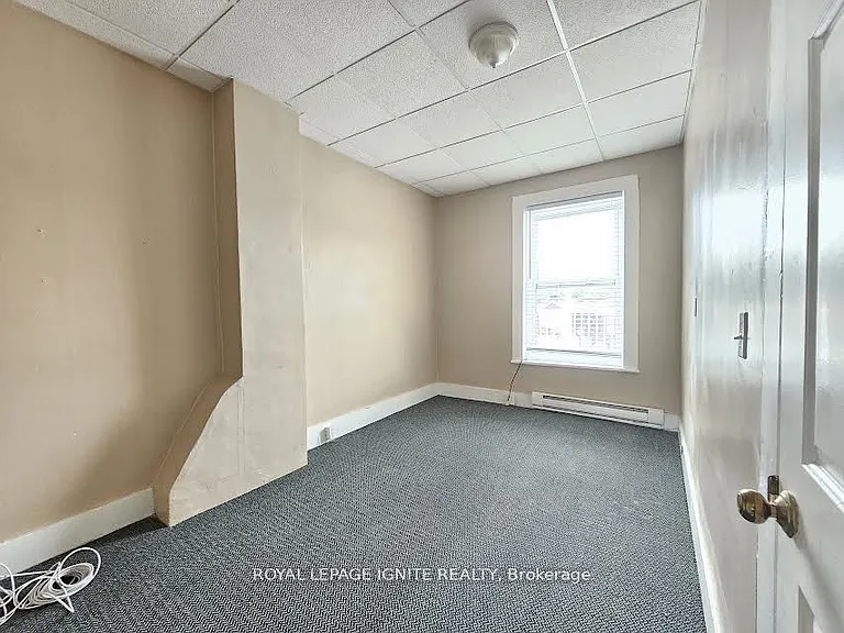 27 King Ave E #2 — Photo 6