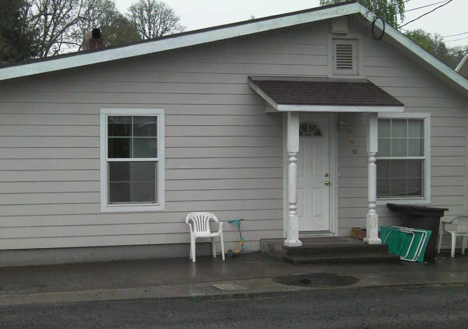 1st image of 630 N 1st Ave