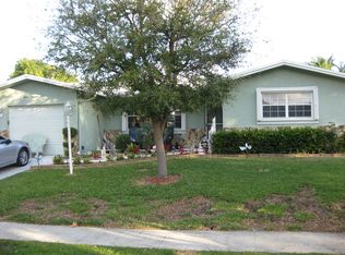 305 SE 4th St, Dania, FL 33004