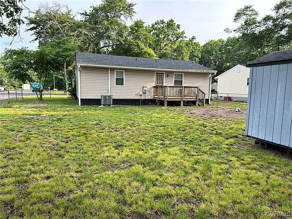 4th image of 5712 Dendron Dr