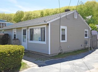 21 Hazel St, Fitchburg, MA 01420