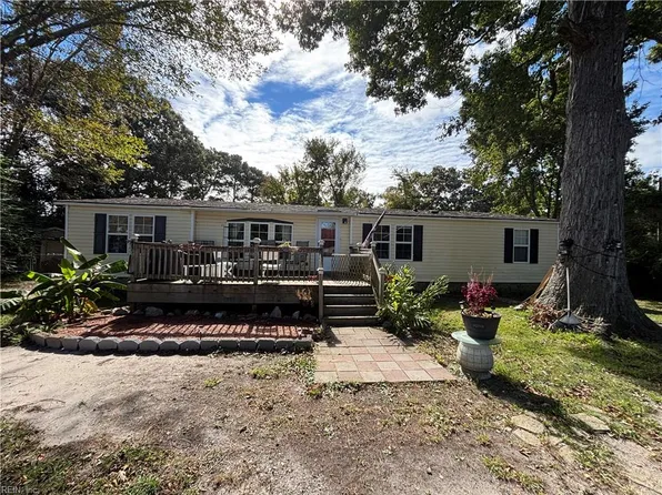106 Maple Cir, Moyock, NC 27958