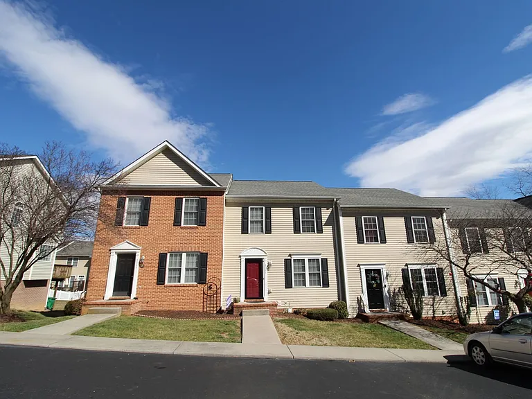 3069 Taylor Spring Ln — Photo 1