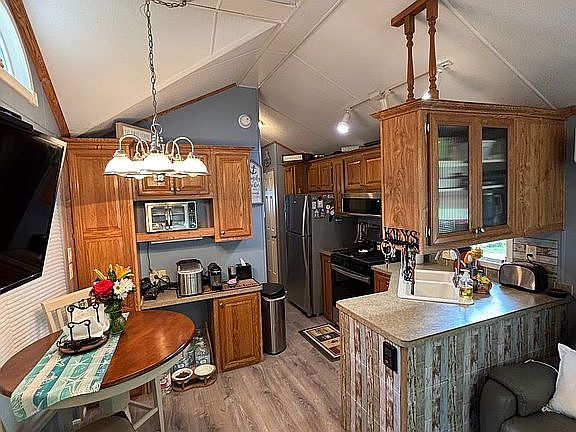 5th image of 118 Dunns Corner Rd #159