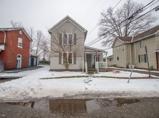 127 8th St NE, New Philadelphia, OH 44663
