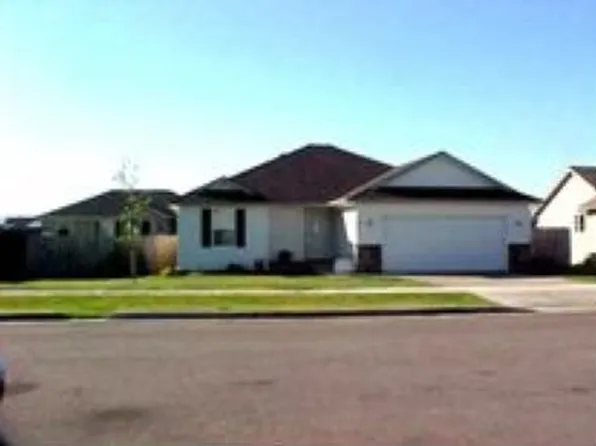 9214 N Great Hall Dr, Hayden Lake, ID 83835