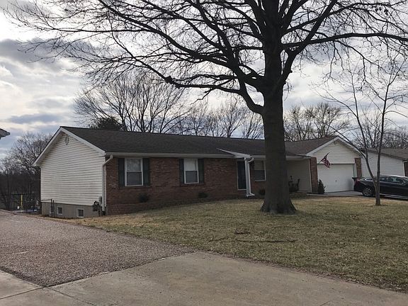 3rd image of 1437 Cave Springs Estate Dr