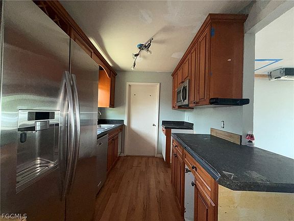 5th image of 9112 Pineapple Rd