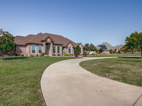 2nd image of 5500 Lucca Dr