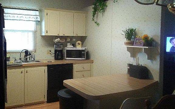 3rd image of 402 Tahiti Dr #246