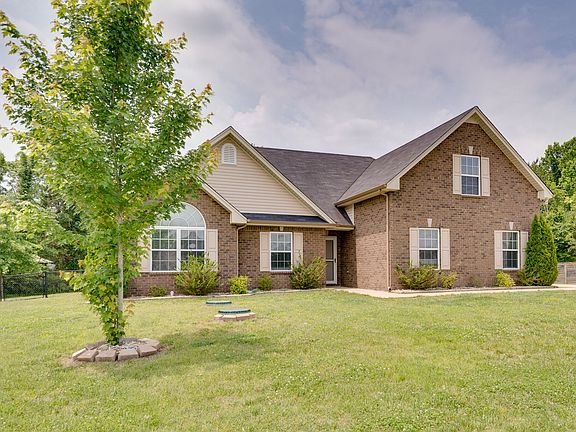 3rd image of 1413 Round Rock Dr