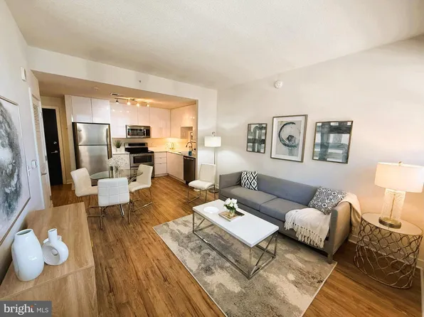 460 New York Ave NW Unit 401, Washington, DC 20001