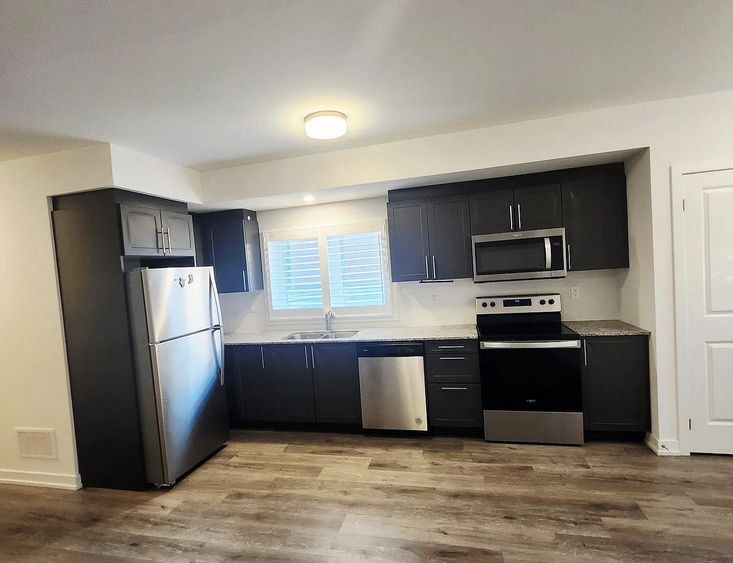 2 bed, $1,890 — Photo 4