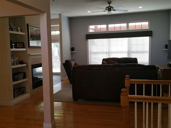 5th image of 4090 Westlake Village Dr