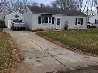 7403 N Pine St, Davenport, IA