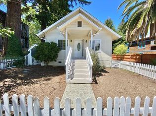 1624 E St, Napa, CA 94559