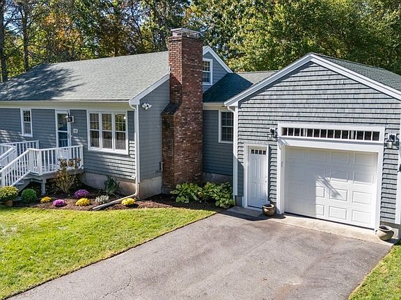 4th image of 28 Brant Beach Ave