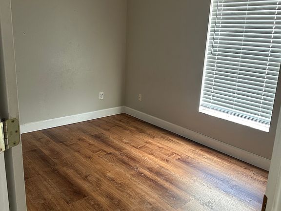 5th image of 3452 Kayla Cir