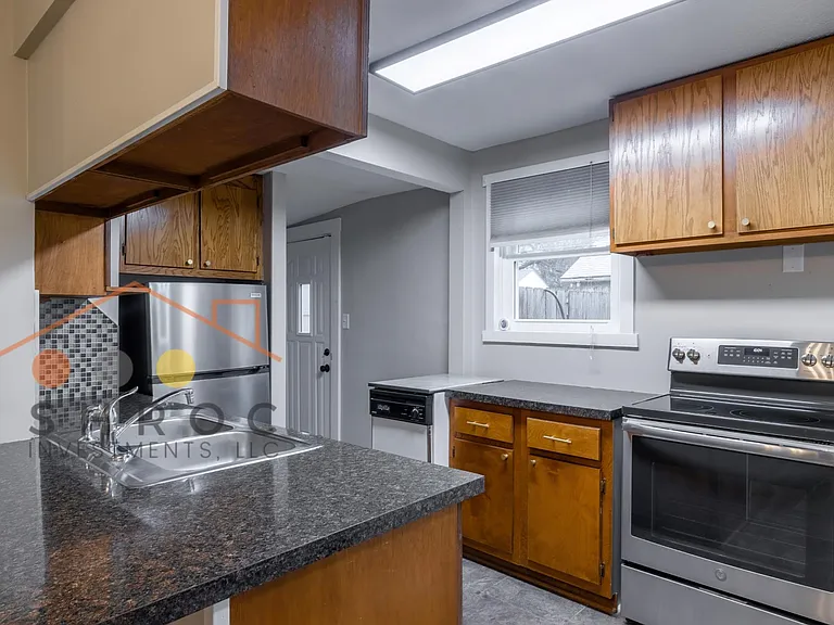 1139 S 55th St — Photo 11