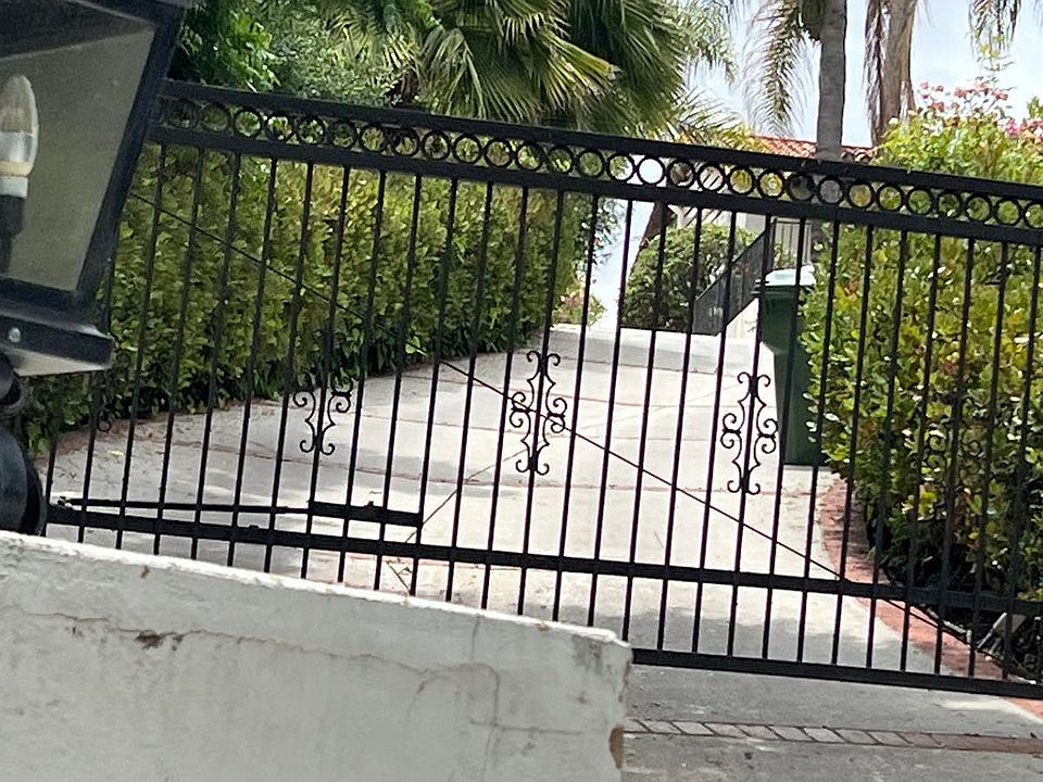 1st image of 4160 Camino De La Cumbre