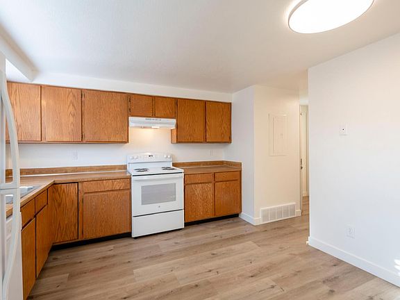 3rd image of 2747 S Sierra Park Cir E