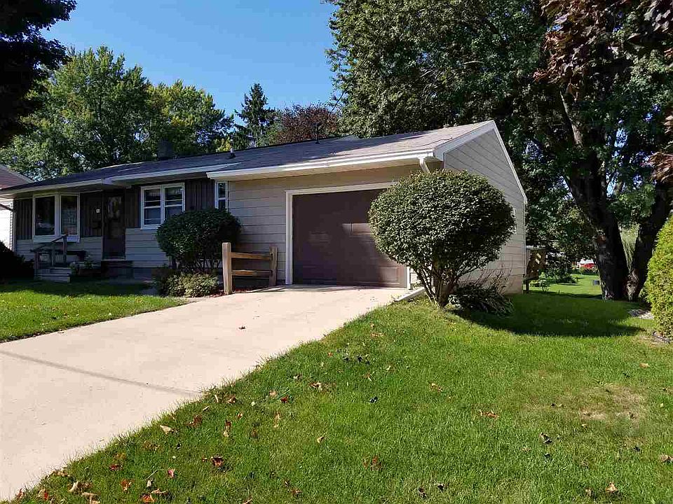1st image of 114 W Ave S