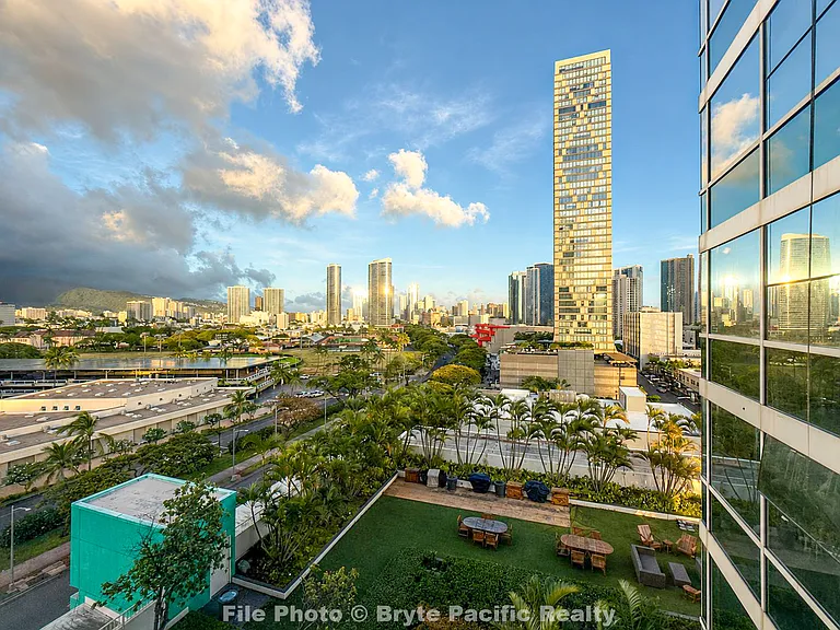 909 Kapiolani Blvd #1008 — Photo 9