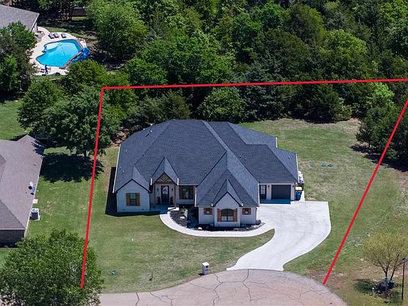 2nd image of 4817 Aloysius Dr