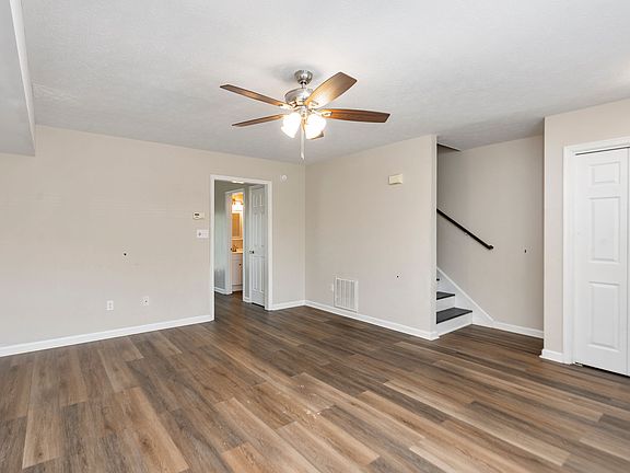 3rd image of 535 N Bayard Ave #1