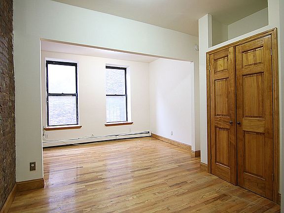 2nd image of 814 10th Ave APT 3A