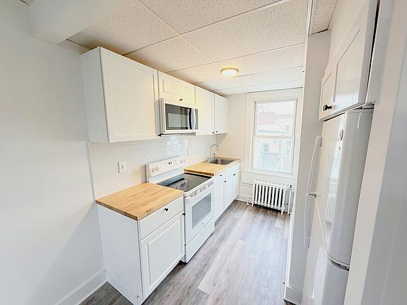 4th image of 720-724 Warren St