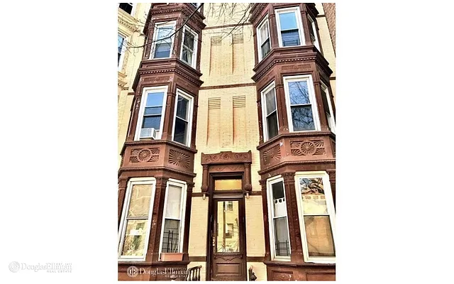 Rented by Douglas Elliman | media 47