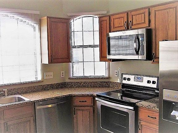 4th image of 2315 Weatherby Dr