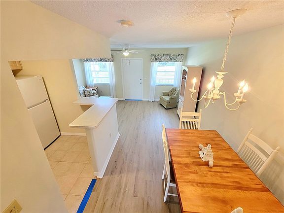 3rd image of 44 Woodland Dr APT 204