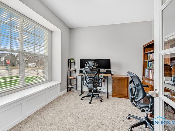 4th image of 25210 Saddle Horn Dr