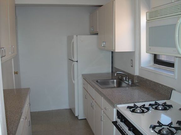 3rd image of 8531 120th St APT 5B