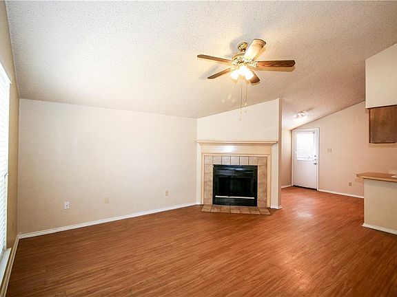 4th image of 5808 Santa Fe Dr