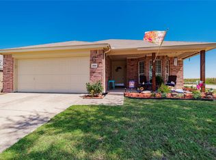 300 Meadow View Ln, Anna, TX 75409