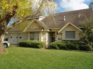 2221 Cherry Ln, Pasadena, TX 77502