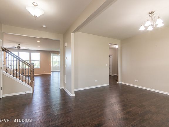 2nd image of 736 Glenwood Dr