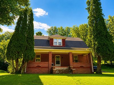 23 Byrd Hill Dr, Hot Springs, VA, 24445
