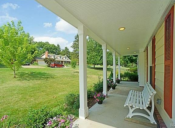 2nd image of 18 Winslow Ln